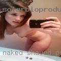 Naked shaved pussy